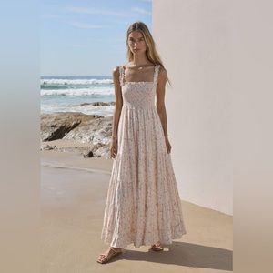 (NWT) Auguste The Label Milana York Shirred Maxi Dress - Milk / Floral - M